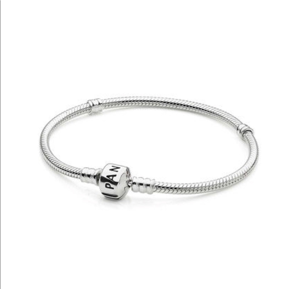 Iconic Silver Pandora Bracelet - 7”